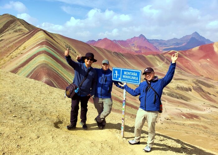 rainbow mountain tours