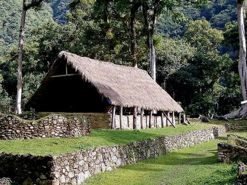 espiritu pampa trek